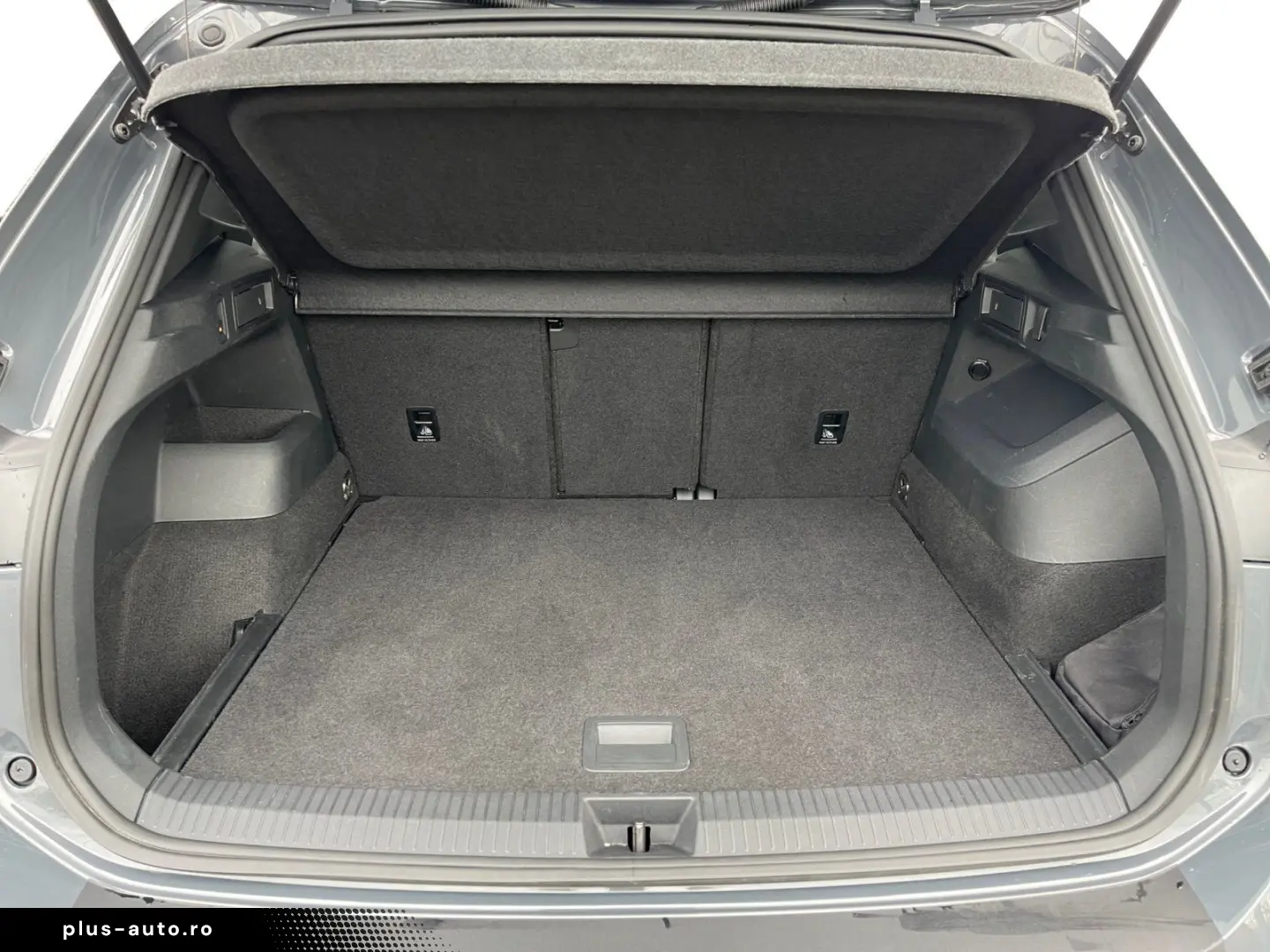 VW Tiguan R-Line 4Motion TDI DSG 20  AHK PANO BLACK