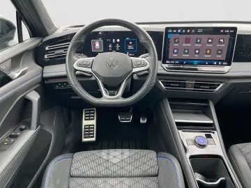 VW Tiguan R-Line 4Motion TDI DSG 20  AHK PANO BLACK