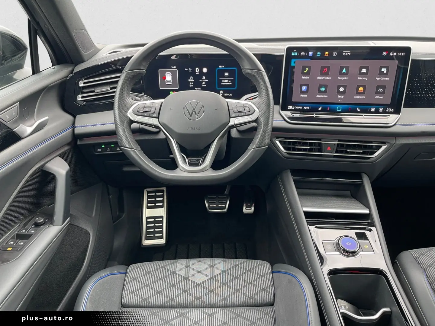 VW Tiguan R-Line 4Motion TDI DSG 20  AHK PANO BLACK