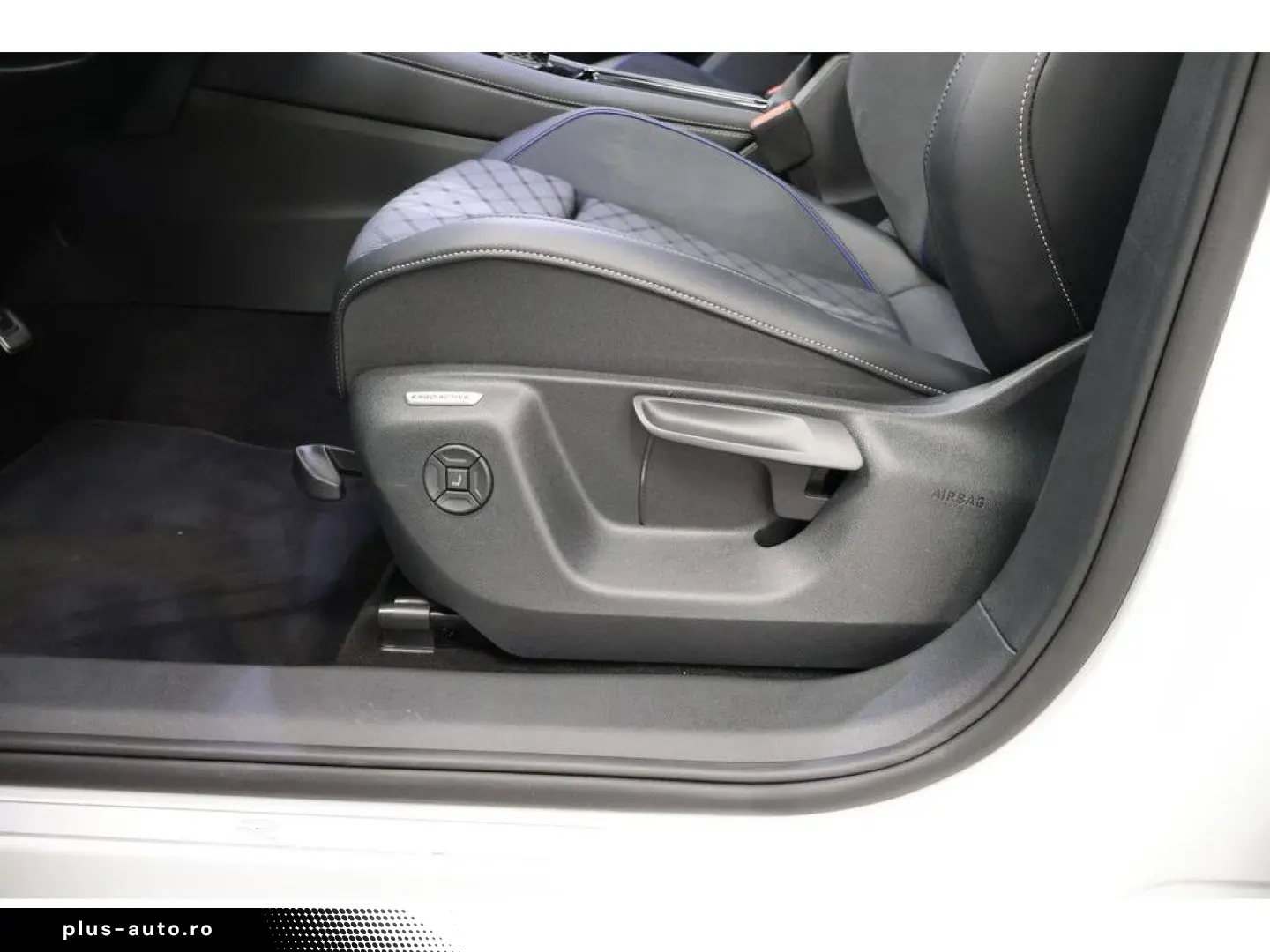 VW Tiguan 2.0 TDI 4M R-Line  Black Style  DSG Navi