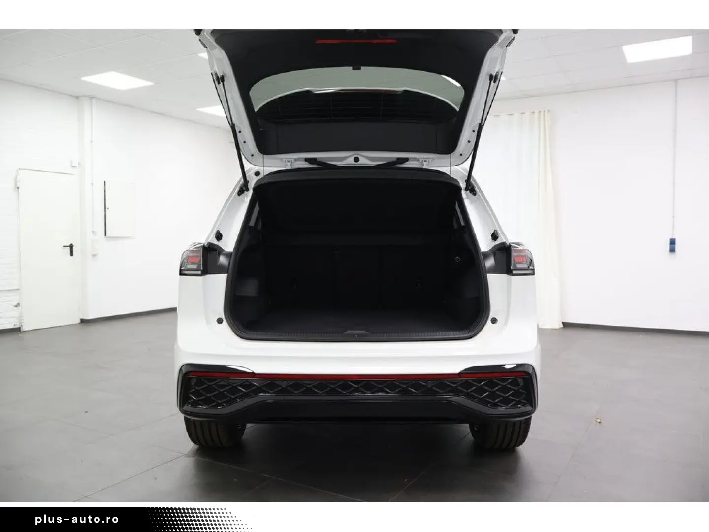 VW Tiguan 2.0 TDI 4M R-Line  Black Style  DSG Navi