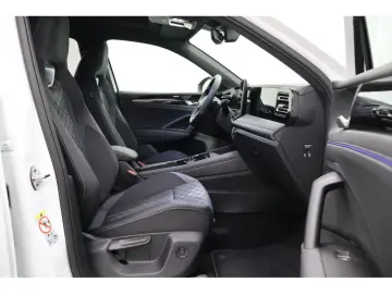 VW Tiguan 2.0 TDI 4M R-Line  Black Style  DSG Navi