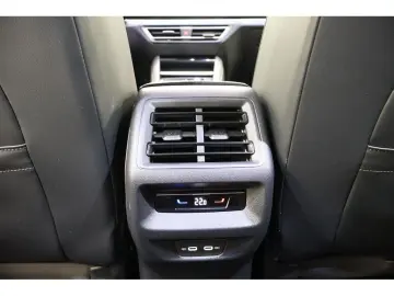 VW Tiguan 2.0 TDI 4M R-Line  Black Style  DSG Navi