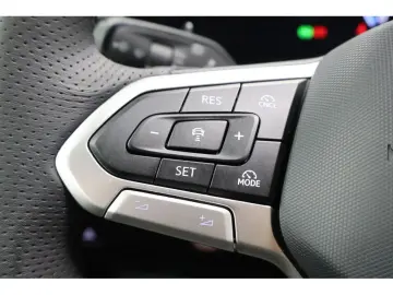 VW Tiguan 2.0 TDI 4M R-Line  Black Style  DSG Navi