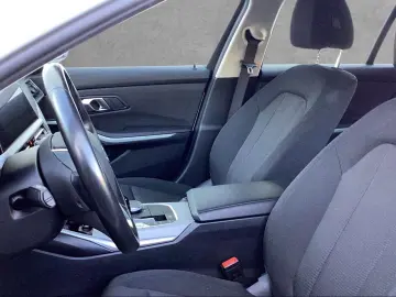 BMW 320e Touring Aut. Advantage