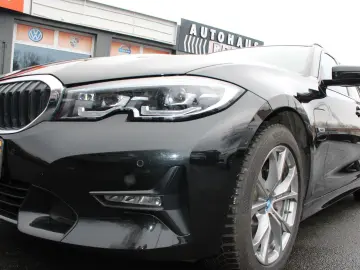 BMW 3 Touring 330 e Sport Line M P NAVI KAM 1 HAND