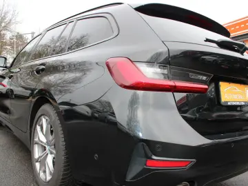 BMW 3 Touring 330 e Sport Line M P NAVI KAM 1 HAND