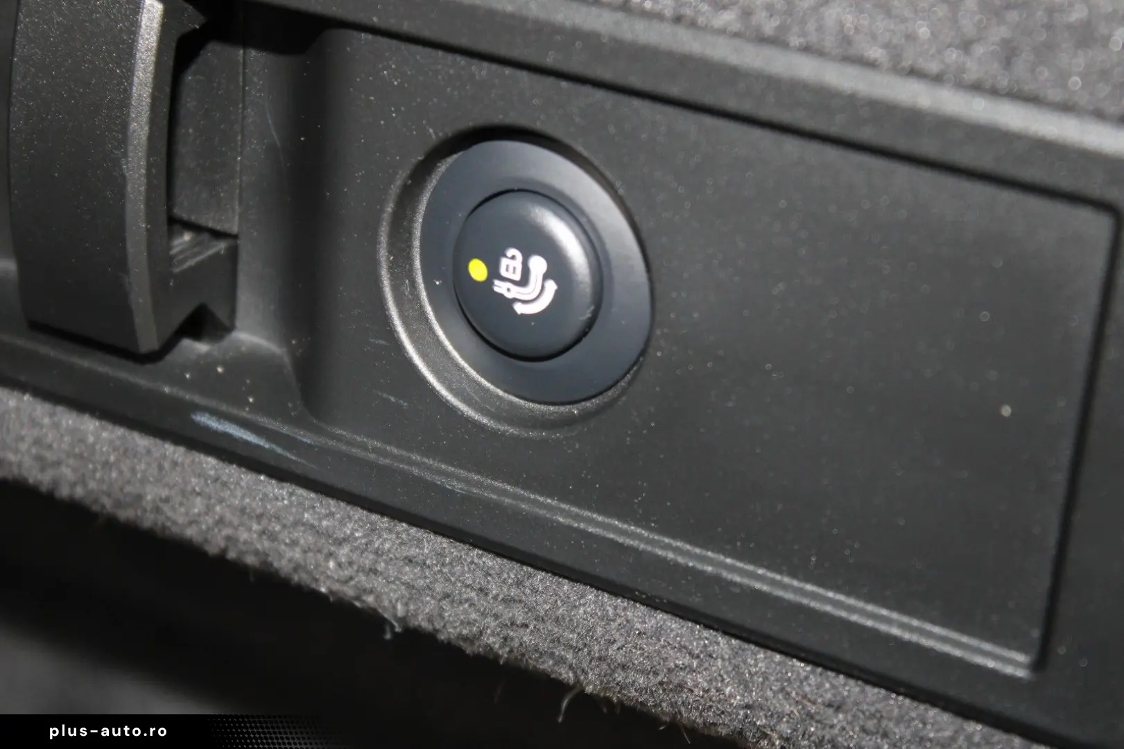 BMW 3 Touring 330 e Sport Line M P NAVI KAM 1 HAND