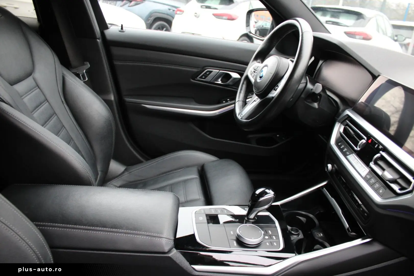 BMW 3 Touring 330 e Sport Line M P NAVI KAM 1 HAND