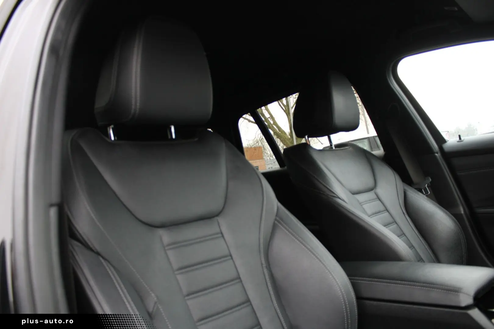 BMW 3 Touring 330 e Sport Line M P NAVI KAM 1 HAND