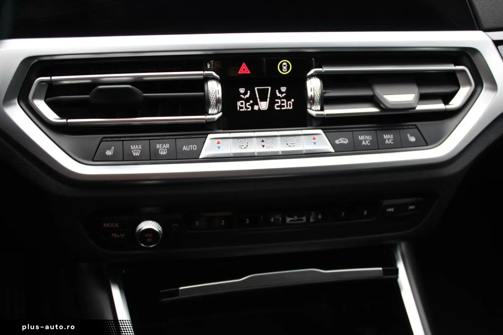 BMW 3 Touring 330 e Sport Line M P NAVI KAM 1 HAND