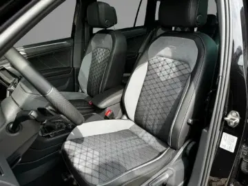 VW Tiguan 2.0 TSI R-Line 4Mot. #AHK #Matrix #Kamera