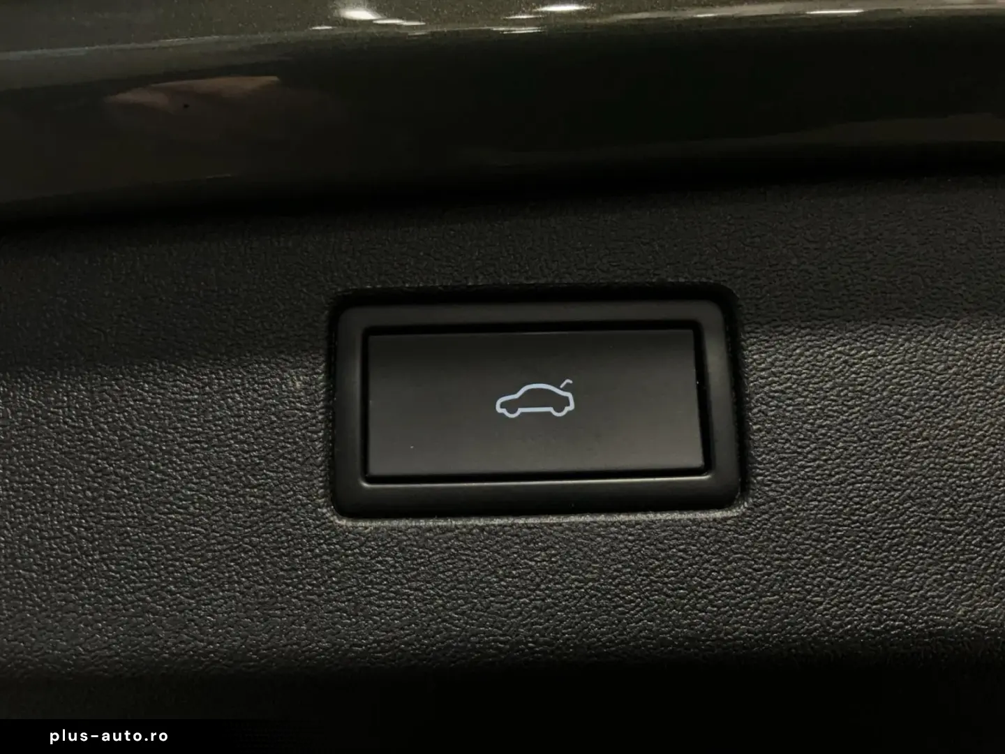 VW Tiguan R-Line Black-Style Pano 4M AHK