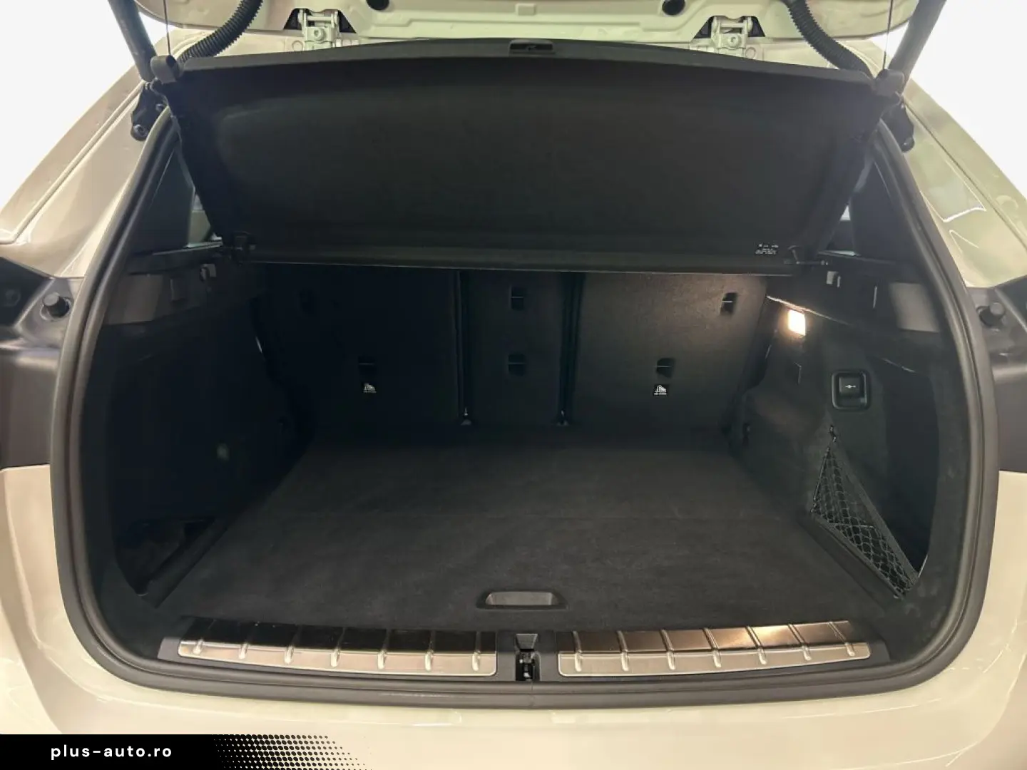 BMW X1 xDrive25e xLine  SHZ  PDC  LED