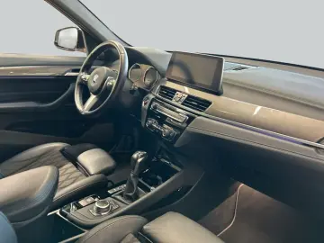 BMW X1 xDrive25e xLine  SHZ  PDC  LED