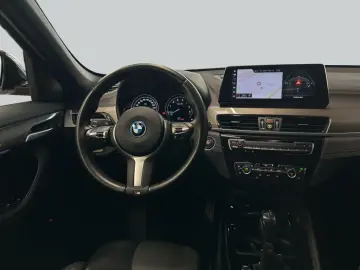 BMW X1 xDrive25e xLine  SHZ  PDC  LED