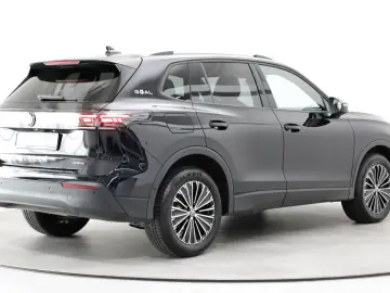 VW Tiguan 2.0 TDI 4M DSG Goal AHK 360  Pano Navi