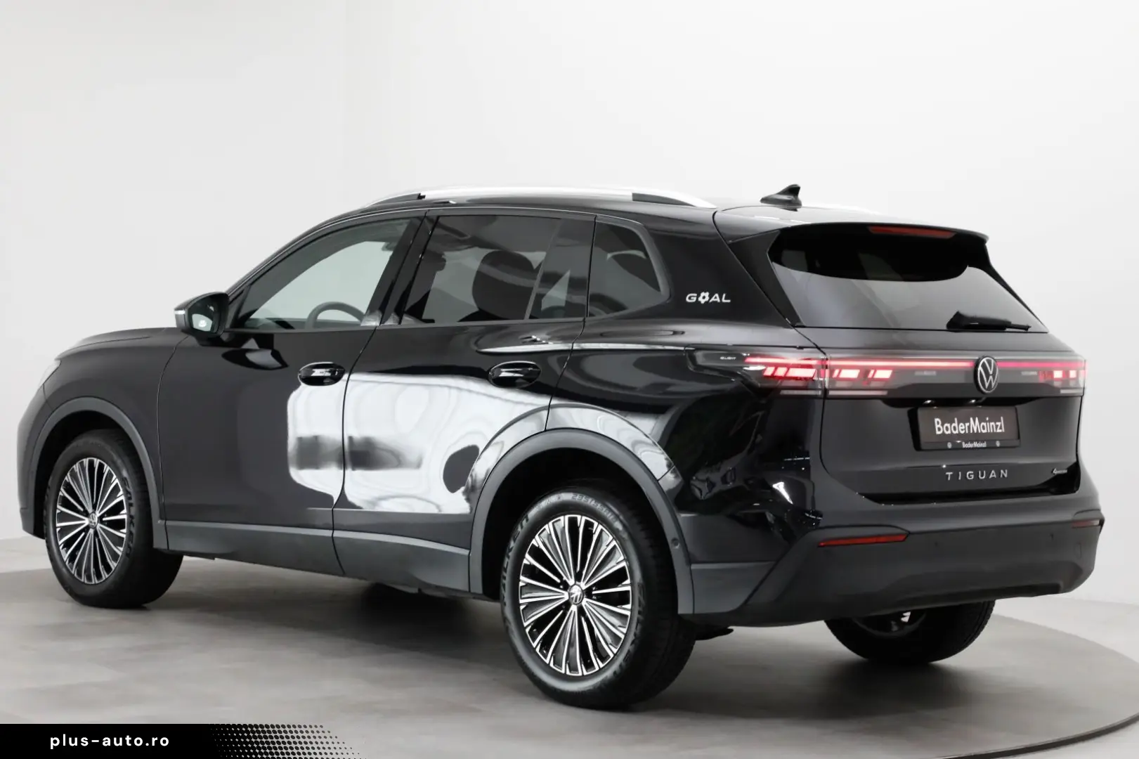 VW Tiguan 2.0 TDI 4M DSG Goal AHK 360  Pano Navi