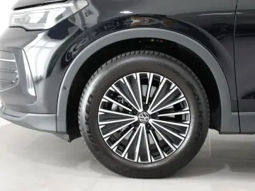 VW Tiguan 2.0 TDI 4M DSG Goal AHK 360  Pano Navi