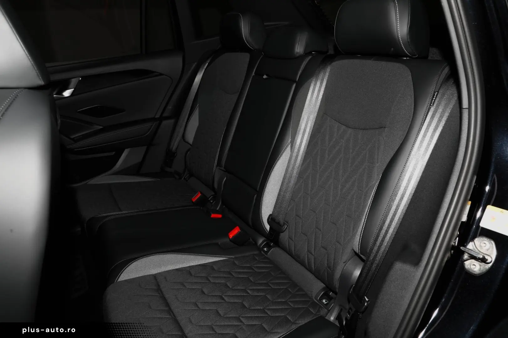 VW Tiguan 2.0 TDI 4M DSG Goal AHK 360  Pano Navi