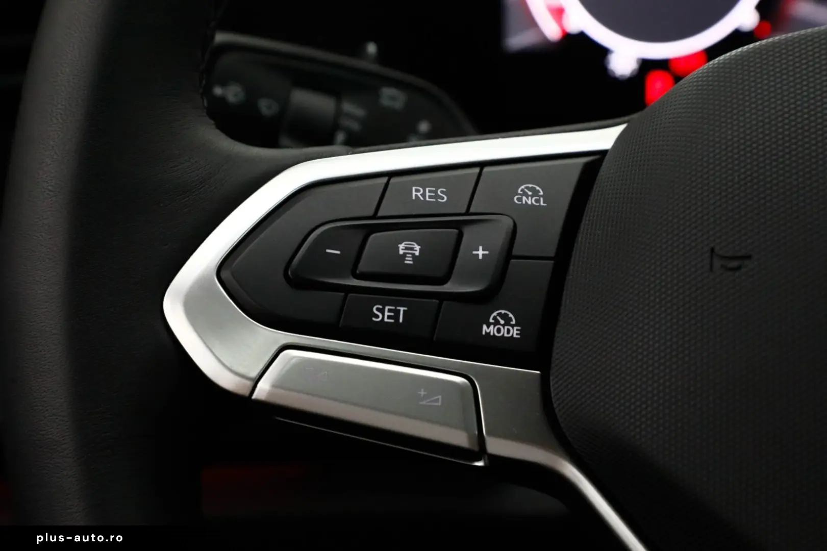 VW Tiguan 2.0 TDI 4M DSG Goal AHK 360  Pano Navi