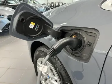 BMW 225e xDrive Active Tourer RFK NAVI Standh. LED S