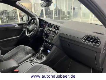 VW Tiguan R-Line 4Motion 4x4 PANO 360Ka AHK HARMAN