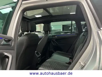 VW Tiguan R-Line 4Motion 4x4 PANO 360Ka AHK HARMAN