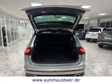 VW Tiguan R-Line 4Motion 4x4 PANO 360Ka AHK HARMAN