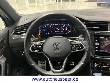 VW Tiguan R-Line 4Motion 4x4 PANO 360Ka AHK HARMAN
