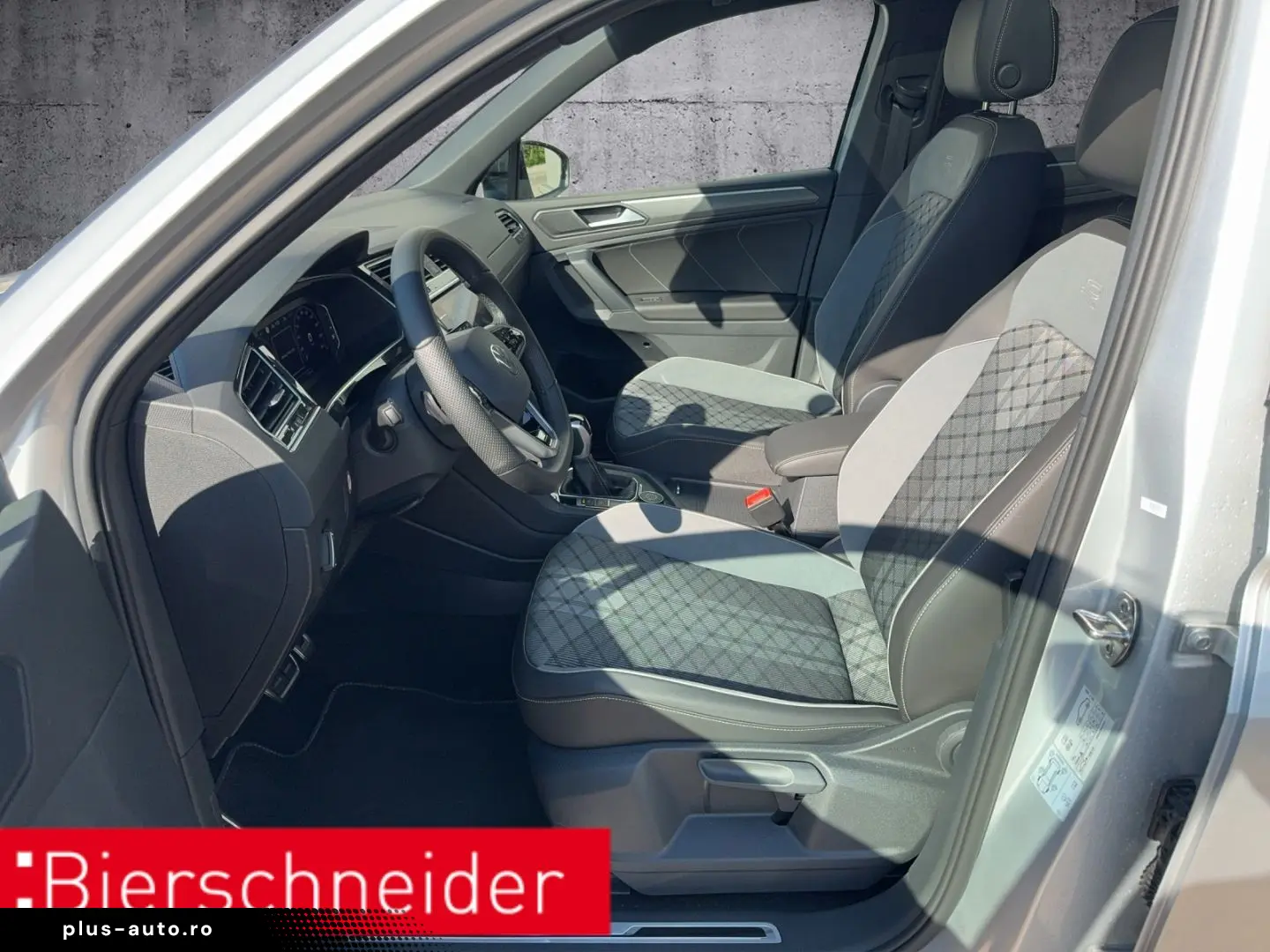 VW Tiguan 2.0 TDI DSG 4Mo. R-Line BLACK-STYLE BLACK