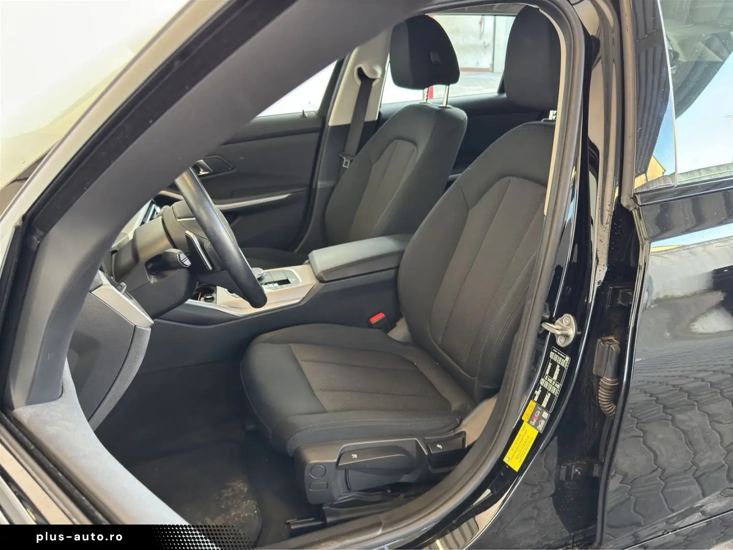 BMW 320e Tour. NaviProf.ParkAss.Klimaaut.Tempo.SHZ.