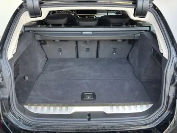 BMW 320e Tour. NaviProf.ParkAss.Klimaaut.Tempo.SHZ.