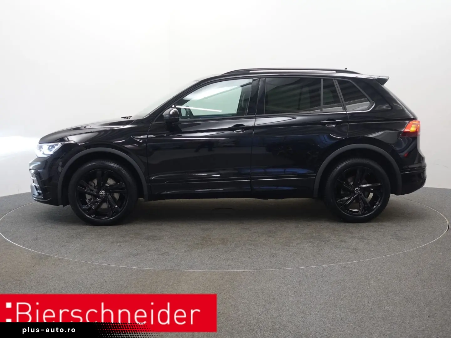 VW Tiguan 2.0 TDI DSG 4Mo. R-Line BLACK-STYLE PANO