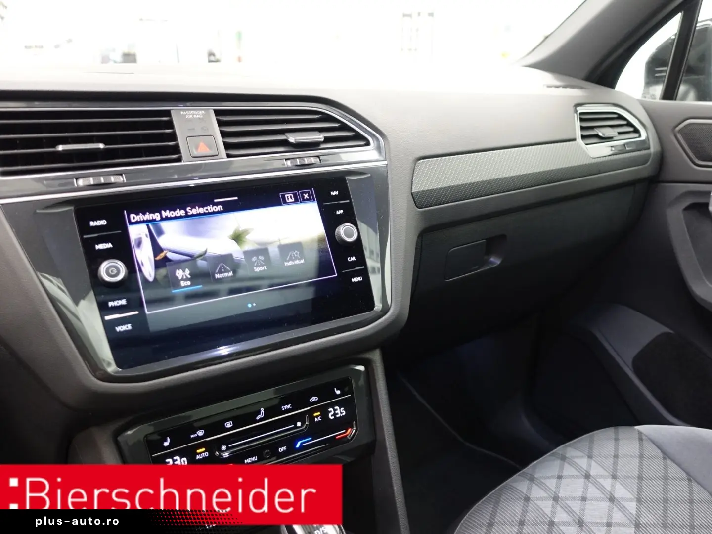 VW Tiguan 2.0 TDI DSG 4Mo. R-Line BLACK-STYLE PANO