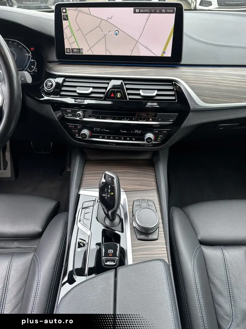 BMW 530e Touring xDrive M-Sport NAV LED AHK HEAD-UP