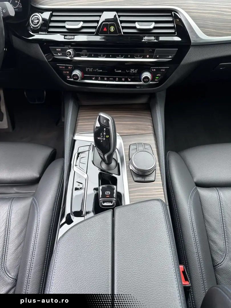 BMW 530e Touring xDrive M-Sport NAV LED AHK HEAD-UP