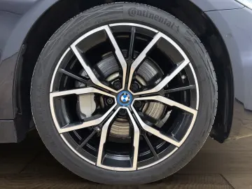 BMW 530e Touring [M Sport  LC Prof  Laser  HUD  RFK]