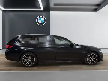 BMW 530e Touring [M Sport  LC Prof  Laser  HUD  RFK]