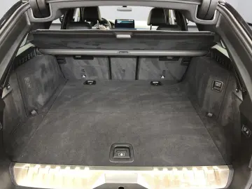 BMW 530e Touring [M Sport  LC Prof  Laser  HUD  RFK]