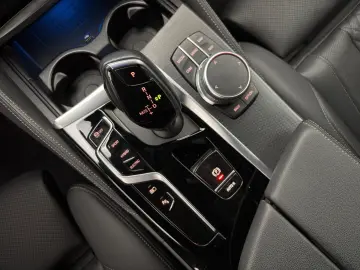 BMW 530e Touring [M Sport  LC Prof  Laser  HUD  RFK]