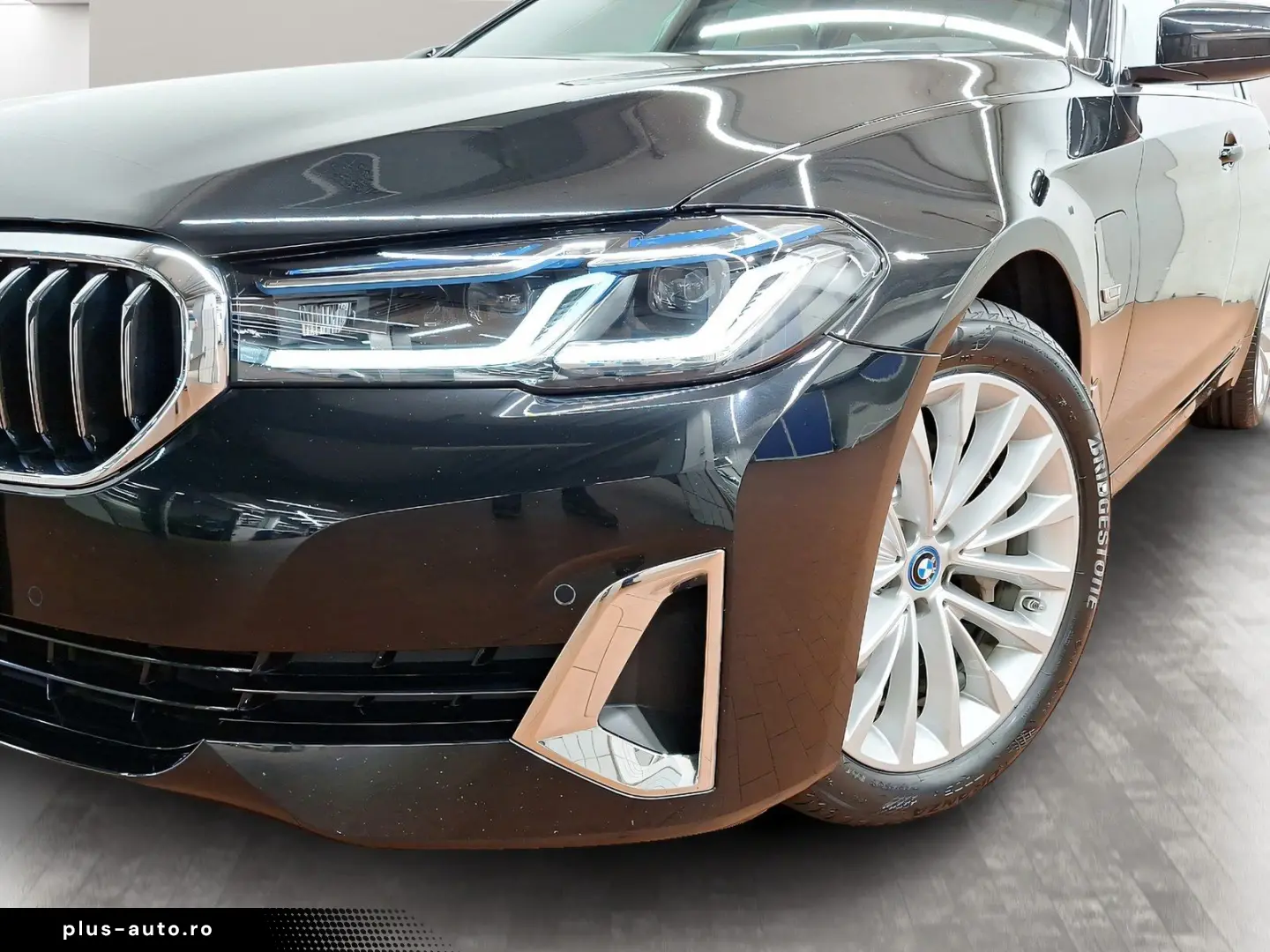 BMW 530e xDrive Touring AHK Harman K Head-Up Laser