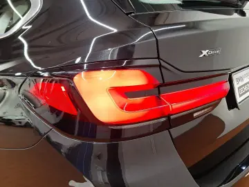 BMW 530e xDrive Touring AHK Harman K Head-Up Laser