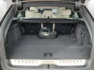 BMW 530e xDrive Touring AHK Harman K Head-Up Laser