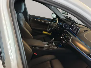 BMW 530e xDrive Touring M Sport LiveCockpitProf