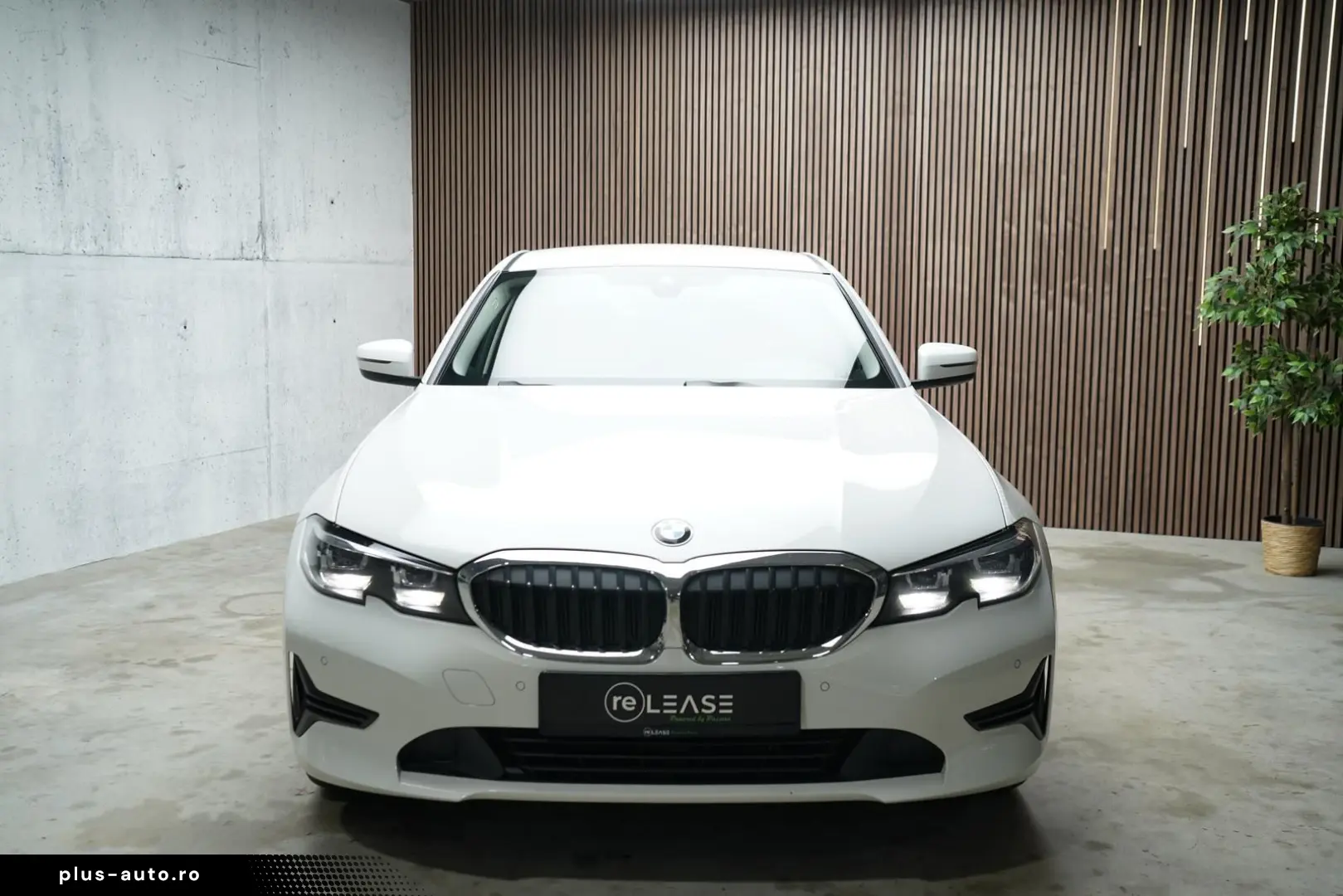 BMW 320i xDrive Advantage   LED   Navi   Hifi   Shz