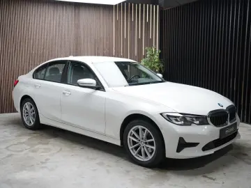 BMW 320i xDrive Advantage   LED   Navi   Hifi   Shz