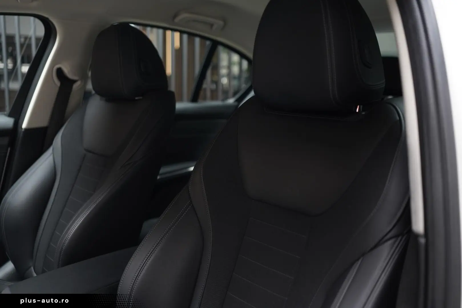 BMW 320i xDrive Advantage   LED   Navi   Hifi   Shz