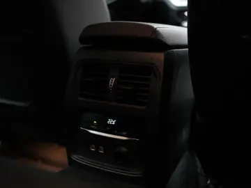 BMW 320i xDrive Advantage   LED   Navi   Hifi   Shz