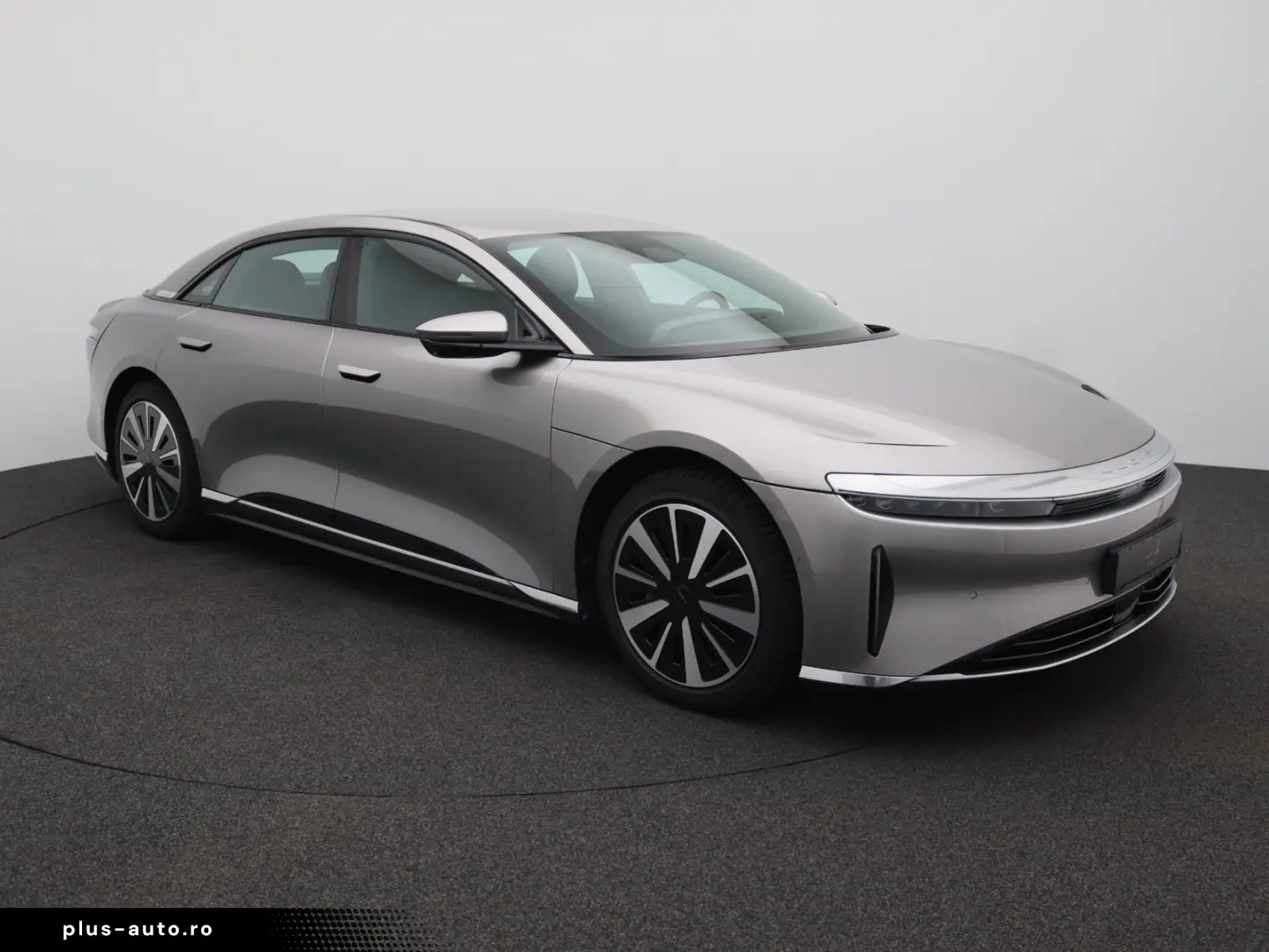 LUCID Air Pure AWD